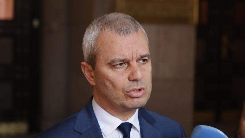 Навиват Костадинов да удари рамо на Йотова?
